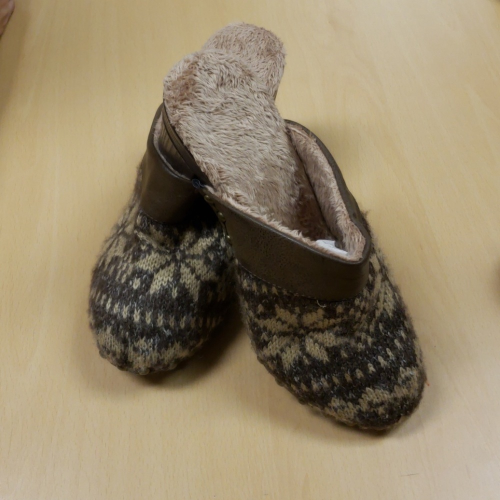 Muk luks shoes